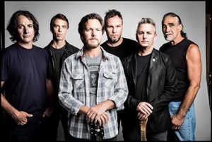 PEARL JAM - PHOTO BY DANNY CLINCH