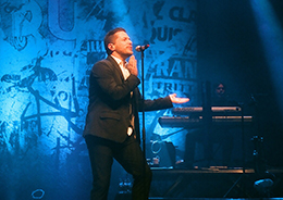 PEDRO MARIANO NO SESC VILA MARIANA - PHOTO BY REVISTA ELETRICIDADE