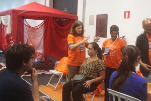 ATENDIMENTO DE TERAPIAS NA MYSTIC FAIR 2019 - FOTO BY REVISTA ELETRICIDADE (VALÉRIA MARAVIGLIA)